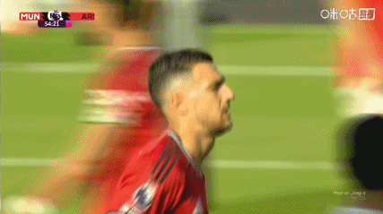 半岛·综合体育官网入口-曼联第53分钟换人，达洛特下场阿玛德登场