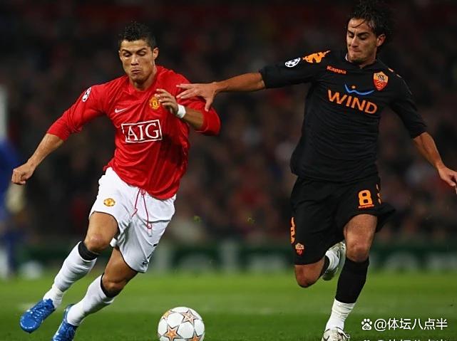 半岛·BOB官方网站-利物浦当下更强过曼联 放眼21世纪利物浦仍没戏？红魔3项碾压红军