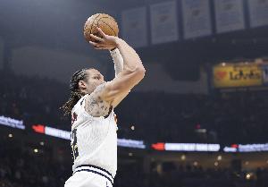 半岛·BOB官方网站-掘金背靠背迎战公牛：穆雷和布劳恩能够出战 戈登&amp;约基奇不打