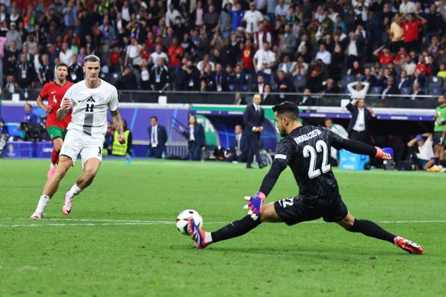 1719919711002032829.jpg 1719919701977.jpg