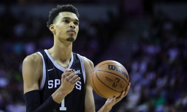 1697961692490095666.jpg Wembanyama-Spurs-1.jpg