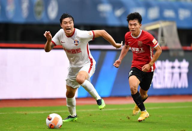 半岛体育-03国青西行先等BOSS到位 29人名单暗藏“超”级黑马