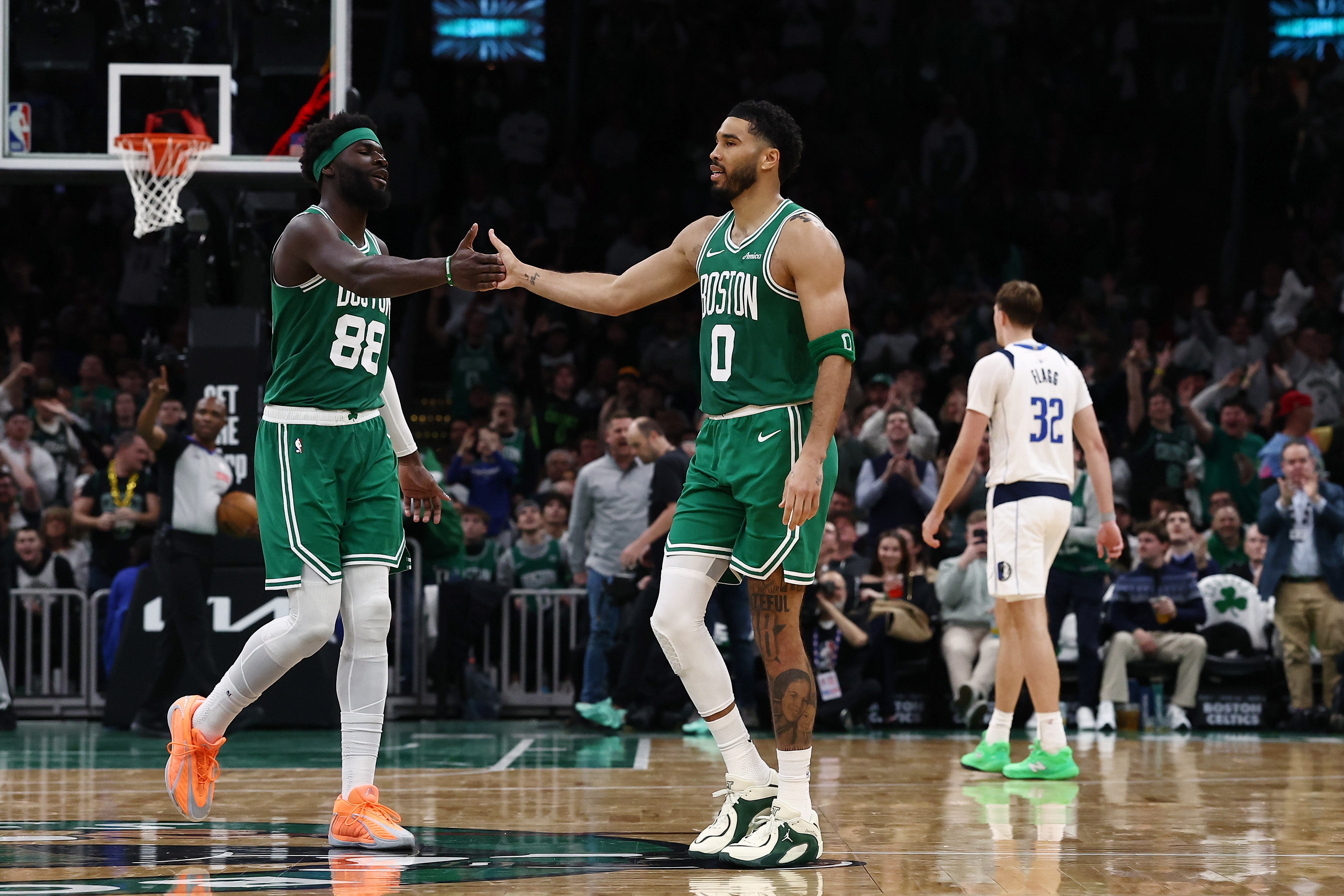 13投11中砍24分10板！奎塔：塔图姆的牵制力让我的工作变得更简单